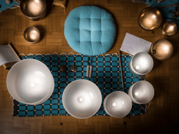 I Went To A Yin Yoga & Sound Bath Class & Here Are My Thoughts