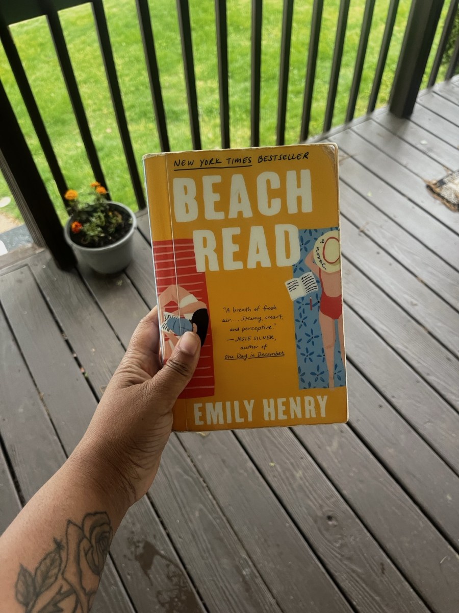 Just Finished Reading My First Emily Henry Book! Here’s My Review of Beach Read by Emily Henry